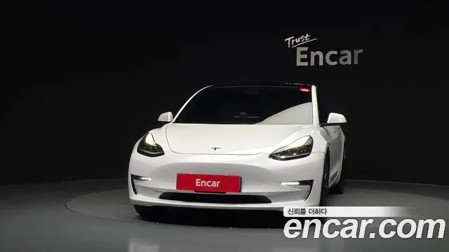 Tesla Model 3 2021 thumb 3