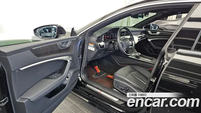 Audi A7 2021 thumb 10