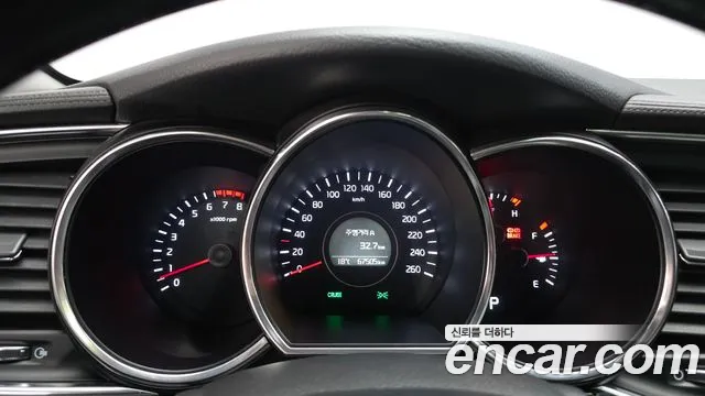 Kia K5 2013 thumb 8