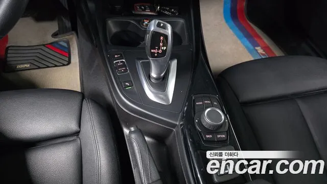 BMW 1-Series 2016 thumb 9