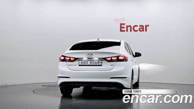 Hyundai Avante 2017 thumb 4