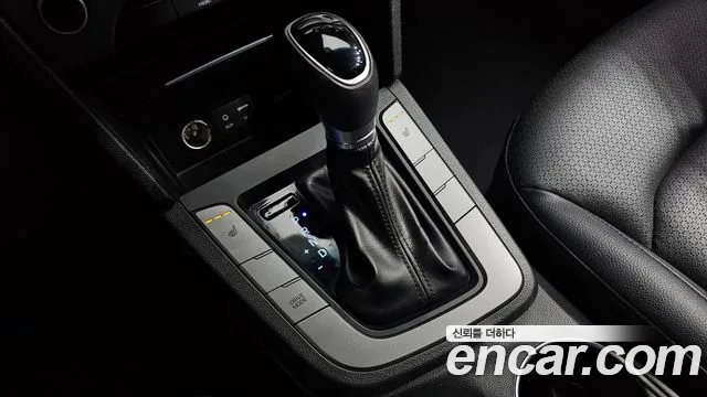 Hyundai Avante 2017 thumb 9