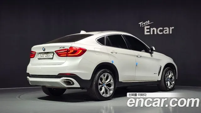 BMW X6 2018 thumb 2
