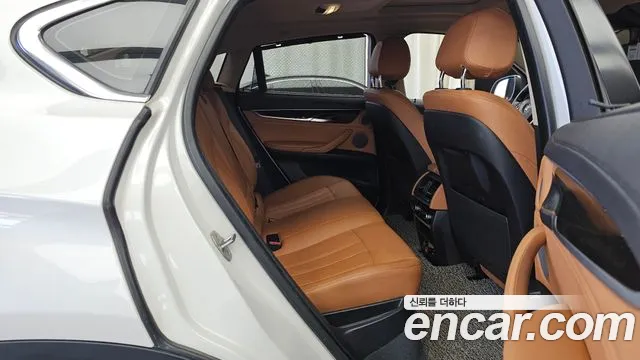 BMW X6 2018 thumb 12