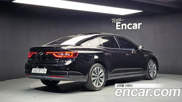 Renault-KoreaSamsung Megane 2017 thumb 2