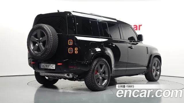 Land Rover Defender 2026 thumb 2