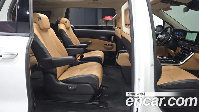 Kia Carnival 2022 thumb 11