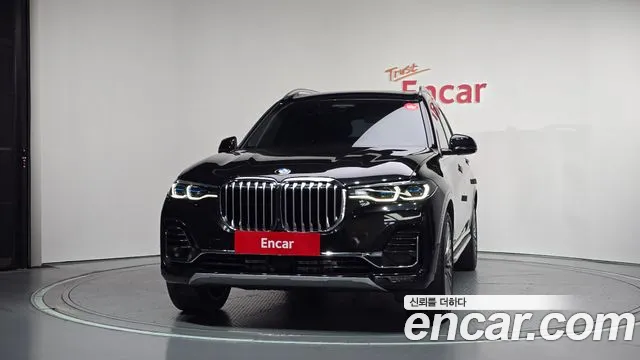 BMW X7 2021 thumb 3