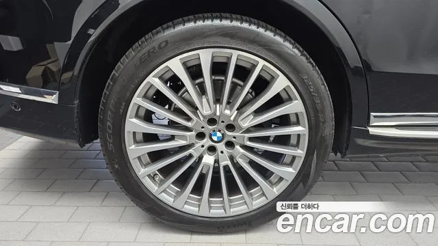 BMW X7 2021 thumb 5