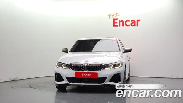 BMW 3-Series 2019 thumb 3