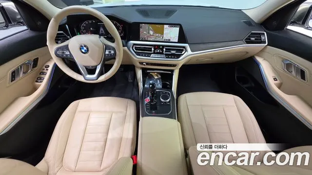 BMW 3-Series 2019 thumb 7