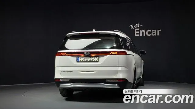 Kia Carnival 2020 thumb 4
