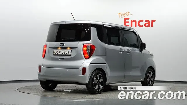 Kia Ray 2012 thumb 2
