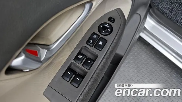 Kia Ray 2012 thumb 12