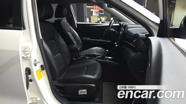 KG_Mobility_Ssangyong TIBOLI 2019 thumb 11