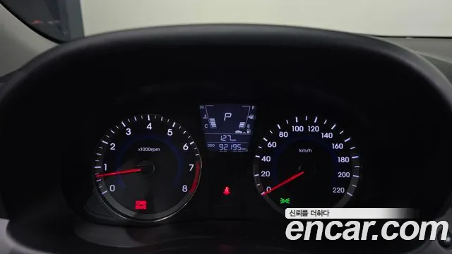 Hyundai Accent 2012 thumb 8