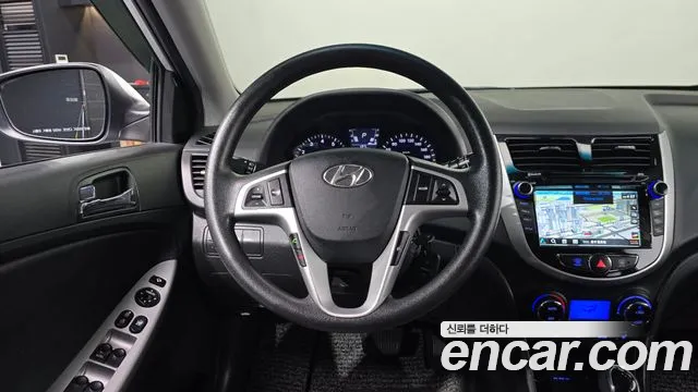 Hyundai Accent 2012 thumb 12