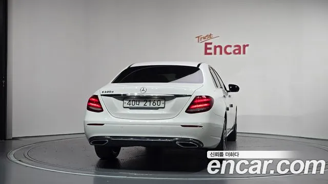 Mercedes-Benz E-Класс 2019 thumb 4