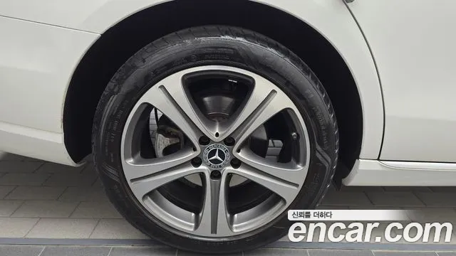 Mercedes-Benz E-Класс 2019 thumb 5