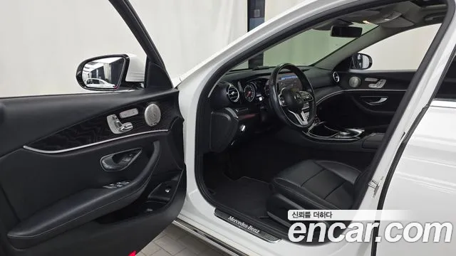 Mercedes-Benz E-Класс 2019 thumb 10