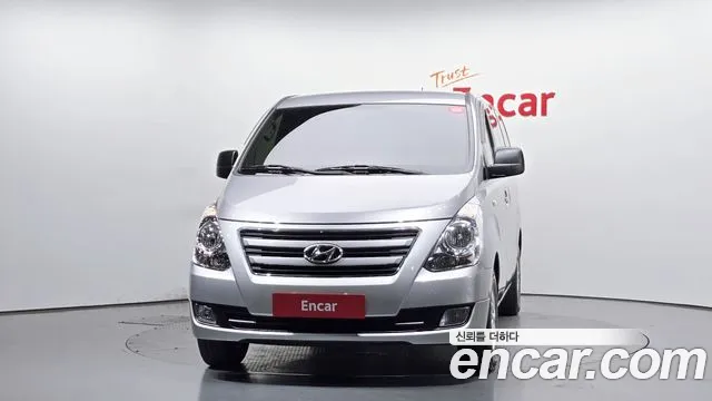 Hyundai Starex 2017 thumb 3