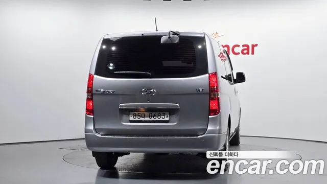 Hyundai Starex 2017 thumb 4