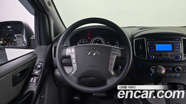 Hyundai Starex 2017 thumb 12