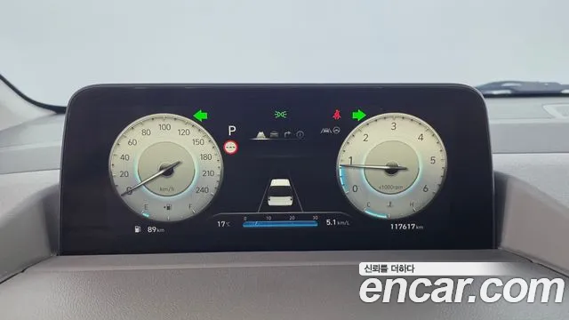 Hyundai Staria 2021 thumb 8