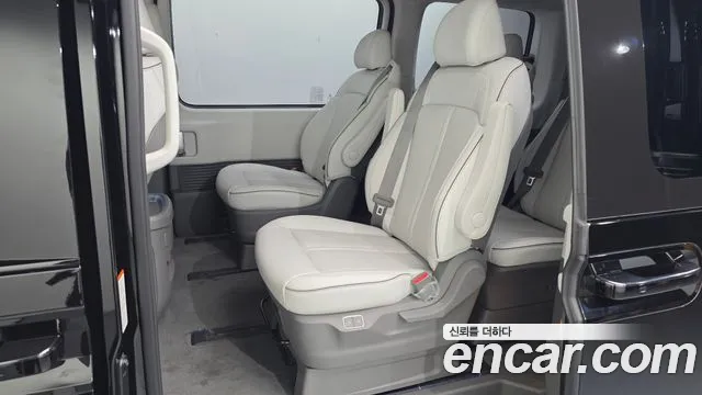 Hyundai Staria 2021 thumb 11