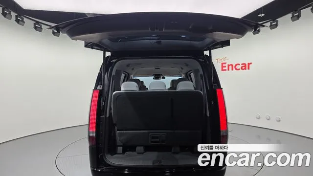 Hyundai Staria 2021 thumb 12