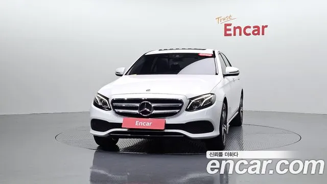 Mercedes-Benz E-Класс 2019 thumb 2