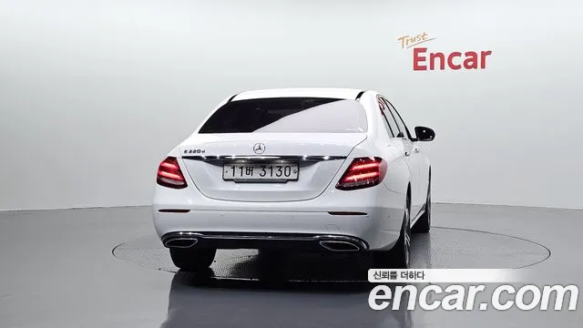 Mercedes-Benz E-Класс 2019 thumb 3