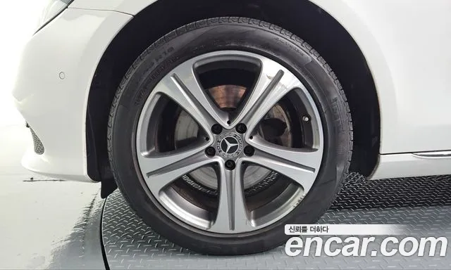 Mercedes-Benz E-Класс 2019 thumb 4