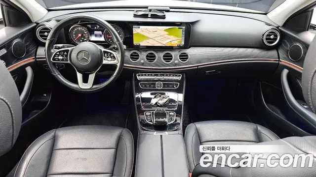 Mercedes-Benz E-Класс 2019 thumb 6