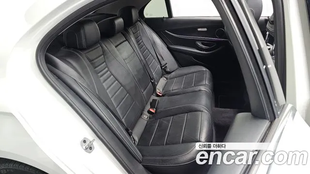 Mercedes-Benz E-Класс 2019 thumb 10