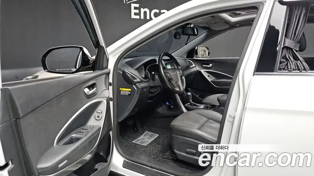 Hyundai Santa Fe 2017 thumb 10
