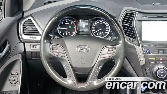 Hyundai Santa Fe 2017 thumb 11