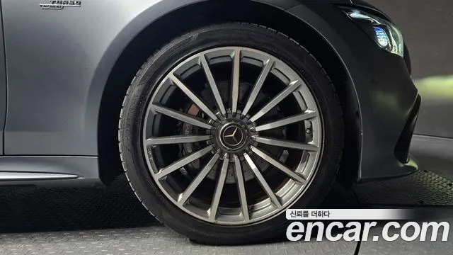 Mercedes-Benz AMG GT 2021 thumb 4