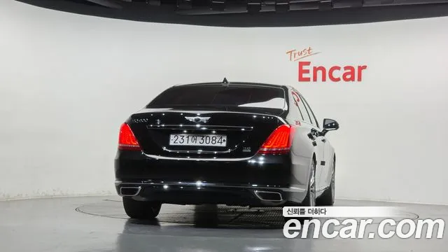 Genesis G90 2017 thumb 4