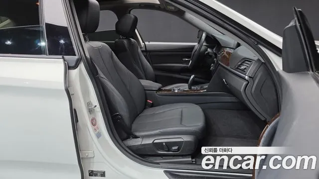 BMW Gran Turismo 2015 thumb 11