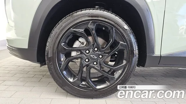 ChevroletGMDaewoo Tracker 2023 thumb 5