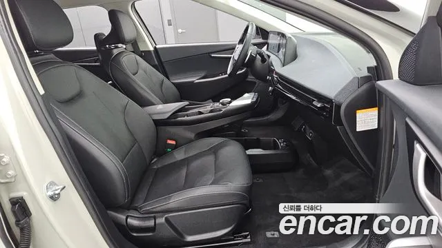 Kia EV6 2022 thumb 12
