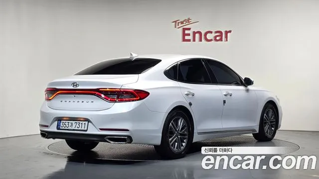 Hyundai Grandeur 2016 thumb 2