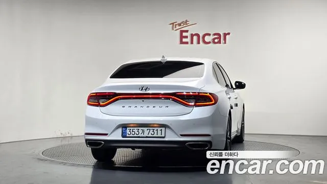 Hyundai Grandeur 2016 thumb 4