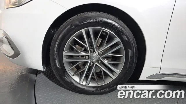 Hyundai Grandeur 2016 thumb 5