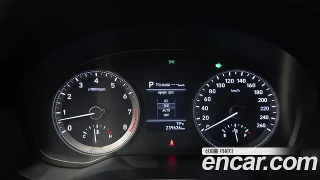 Hyundai Grandeur 2016 thumb 8