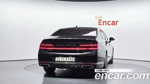 Genesis G90 2019 thumb 3