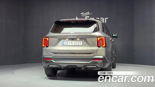 Kia Sorento 2025 thumb 4