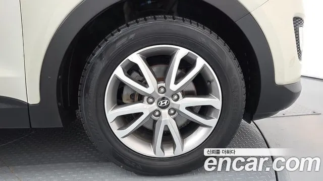 Hyundai Santa Fe 2013 thumb 5