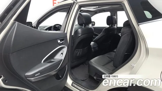 Hyundai Santa Fe 2013 thumb 11